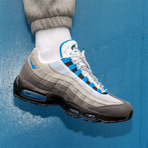 nike air max 95s blue